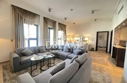 Apartment - 2 Bedrooms - 2 Bathrooms for sale in Qanat Quartier - The Pearl Island - Doha