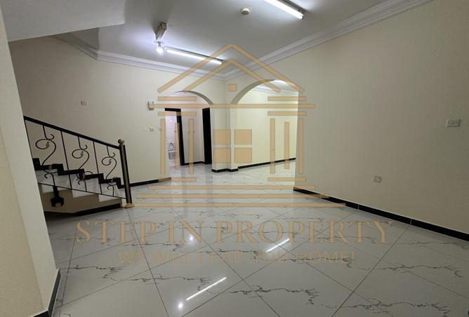 964228 - Property Image 2