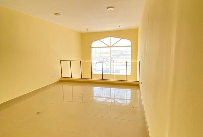 960510 - Property Image 3