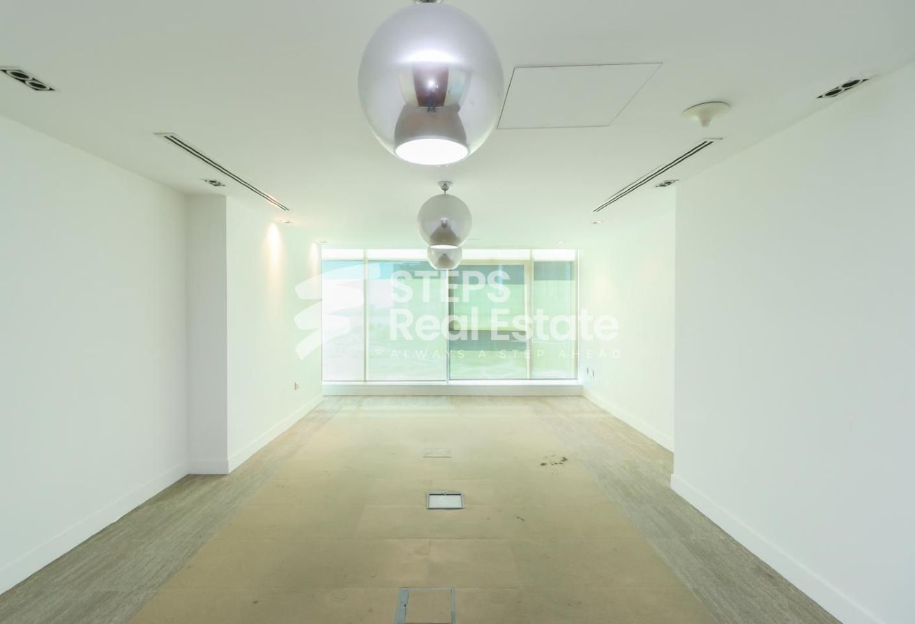 Modern Office Spaces in West Bay for Rent - office-space in West Bay