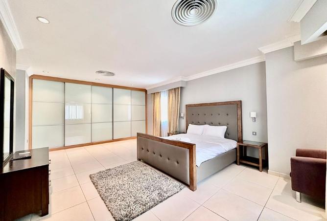 960547 - Property Image 2