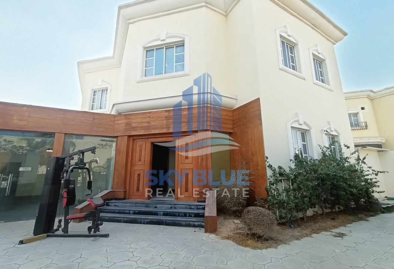 Spacious 10 BHK Standalone Staff Villa in Gharaffa