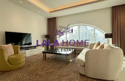 شقة - 3 غرف نوم - 6 حمامات للايجار في فيفا غرب - فيفا بحرية - جزيرة اللؤلؤة - الدوحة