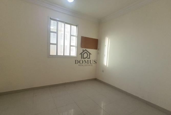 960929 - Property Image 2