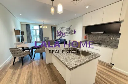 Apartment - 1 Bedroom - 2 Bathrooms for rent in Floresta Gardens - Floresta Gardens - The Pearl Island - Doha Apartment - 1 Bedroom - 2 Bathrooms for rent in Floresta Gardens - Floresta Gardens - The Pearl Island - Doha