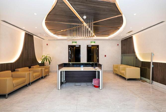 962407 - Property Image 2