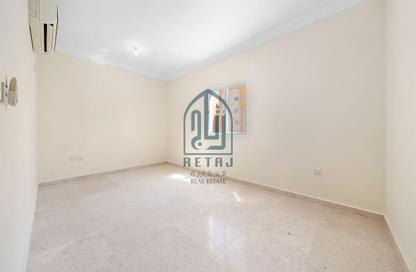 Apartment - 2 Bedrooms - 2 Bathrooms for rent in Al Sadd Road - Al Sadd - Doha