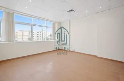 Office Space - 1 Bedroom - 1 Bathroom for rent in Muntazah 7 - Al Muntazah - Doha