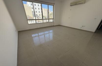 Apartment - 1 Bedroom - 1 Bathroom for rent in Umm Ghuwailina - Doha