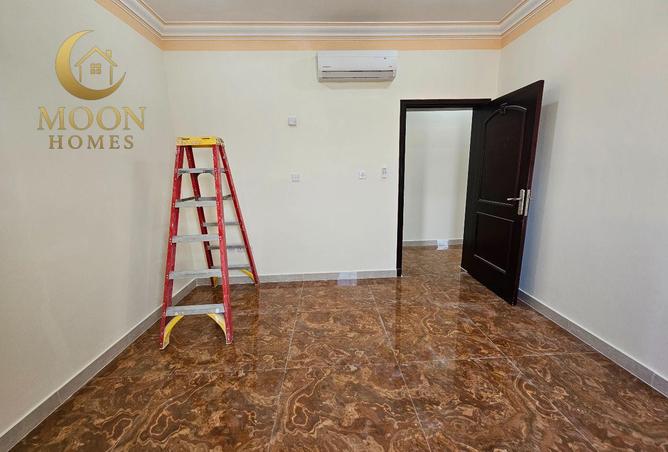 963659 - Property Image 3