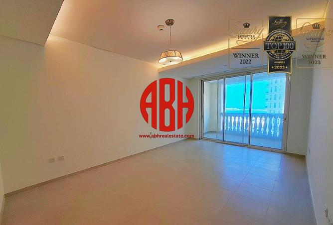 963725 - Property Image 3