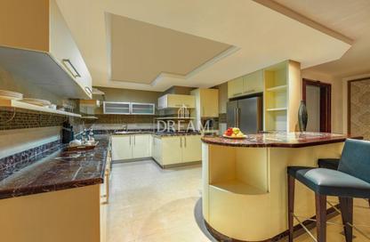 Apartment - 2 Bedrooms - 3 Bathrooms for rent in West Bay - West Bay - Doha