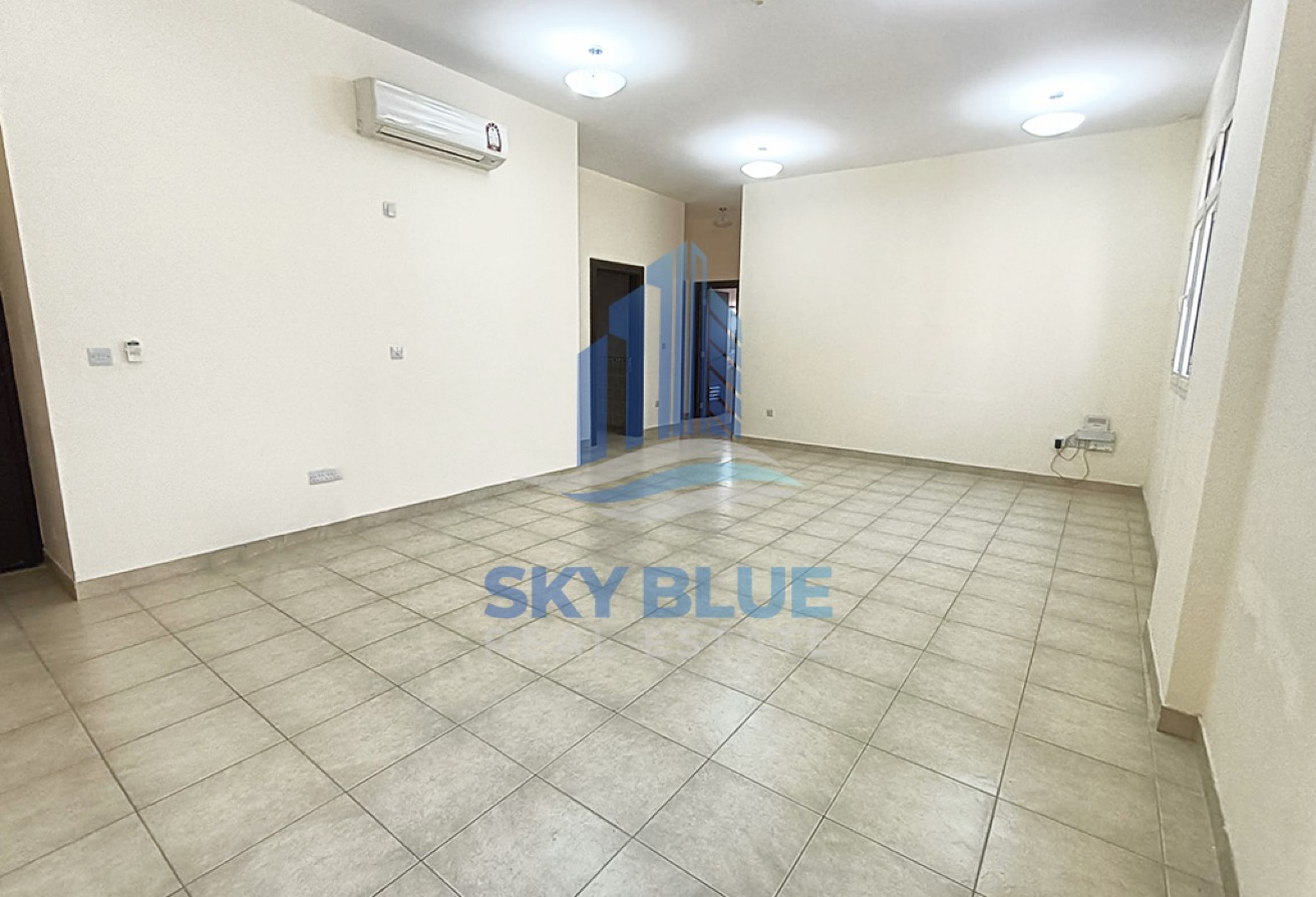 Spacious 2 BHK in Najma with Covered Parking