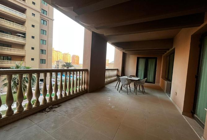 965297 - Property Image 3