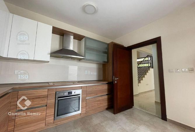 964777 - Property Image 2