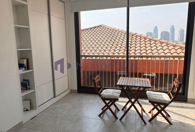 965012 - Property Image 2