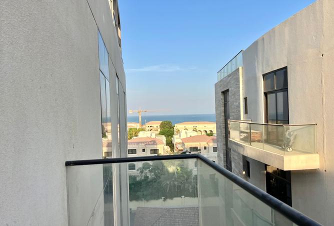 965156 - Property Image 2