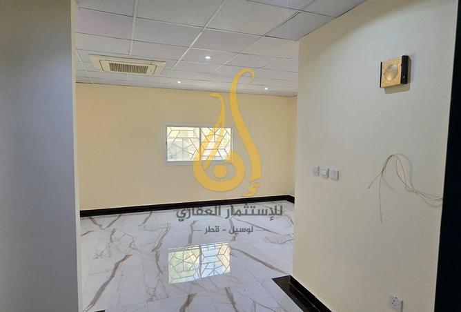 965209 - Property Image 2