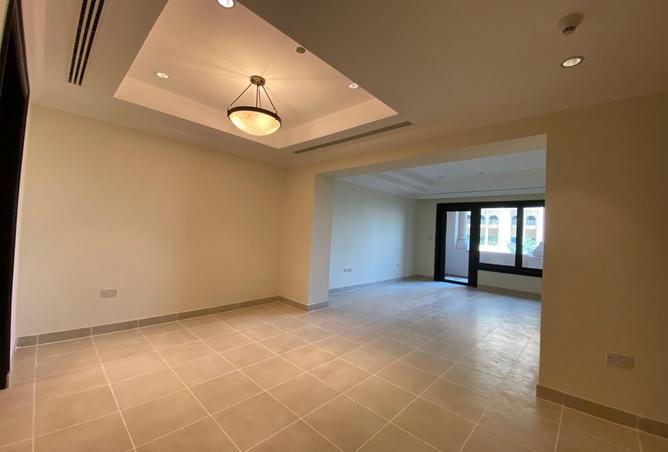 965463 - Property Image 2