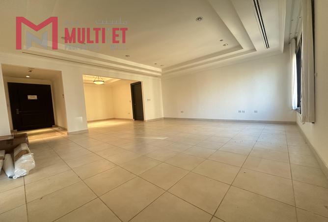 965639 - Property Image 2