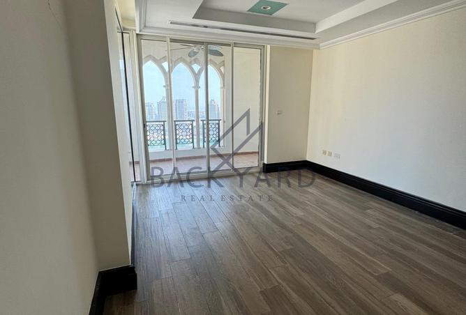 966183 - Property Main Image