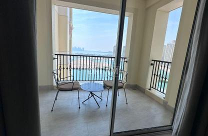 Apartment - 2 Bedrooms - 3 Bathrooms for rent in Viva West - Viva Bahriyah - The Pearl Island - Doha