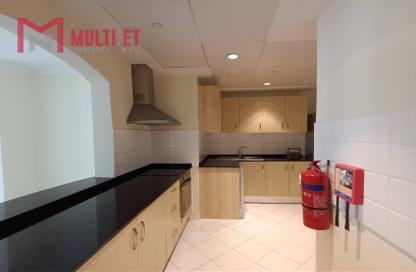 Apartment - 1 Bedroom - 2 Bathrooms for rent in East Porto Drive - Porto Arabia - The Pearl Island - Doha