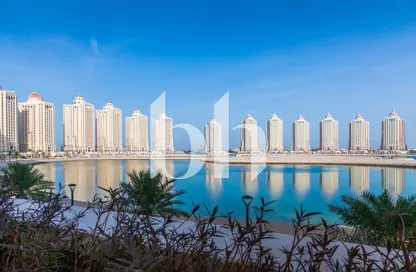 Apartment - 1 Bedroom - 2 Bathrooms for rent in Viva West - Viva Bahriyah - The Pearl Island - Doha