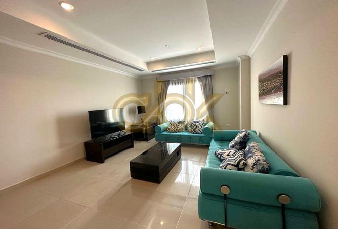 966393 - Property Image 3