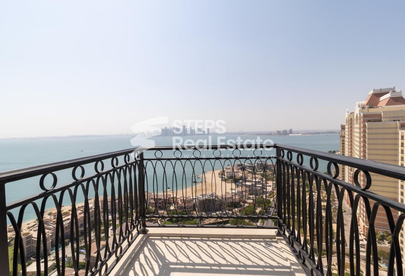 Luxury Penthouse with Maids Room for Rent 