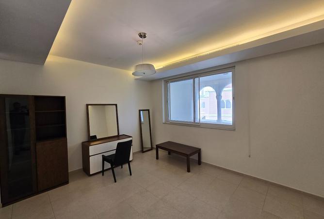 966756 - Property Image 3