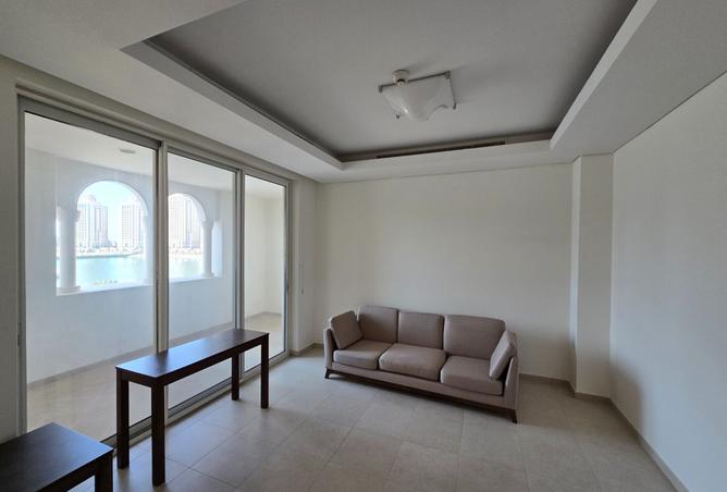 966756 - Property Image 2