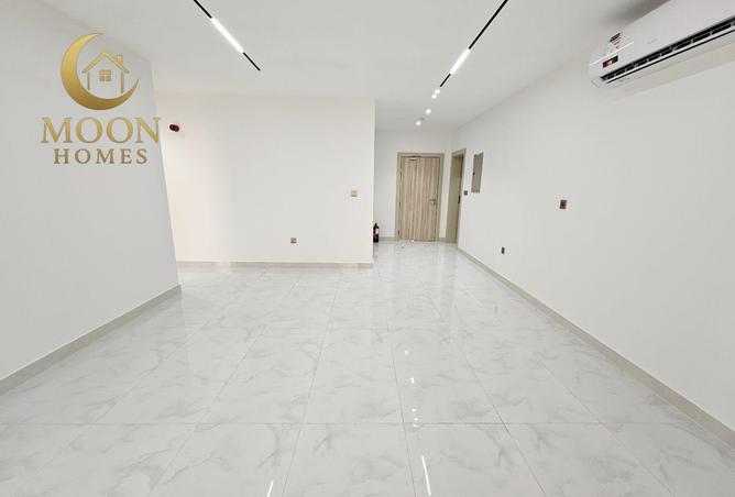 966850 - Property Image 2