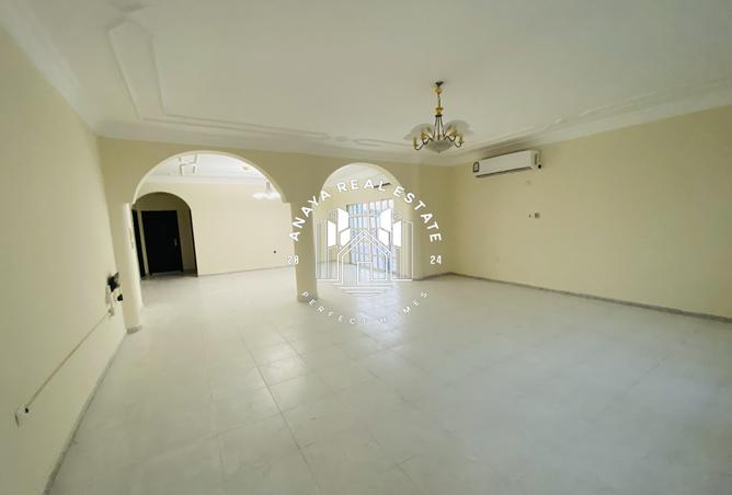 966883 - Property Image 2