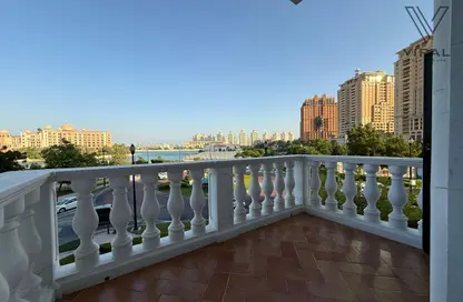 Apartment - 3 Bedrooms - 3 Bathrooms for sale in Chateau - Qanat Quartier - The Pearl Island - Doha