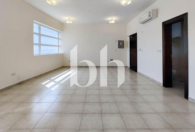 966971 - Property Image 2