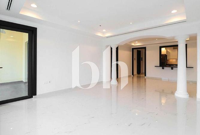 967167 - Property Image 3