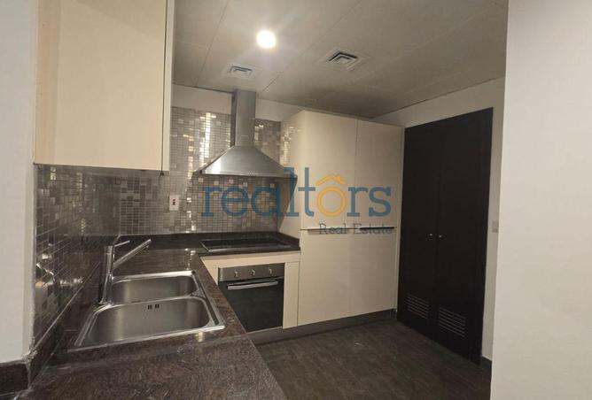 967240 - Property Image 3