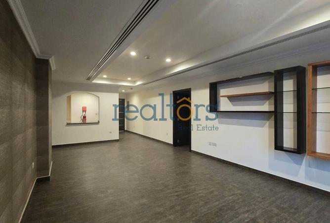 967241 - Property Main Image