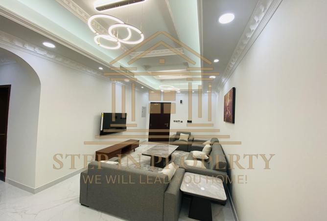 967767 - Property Image 3