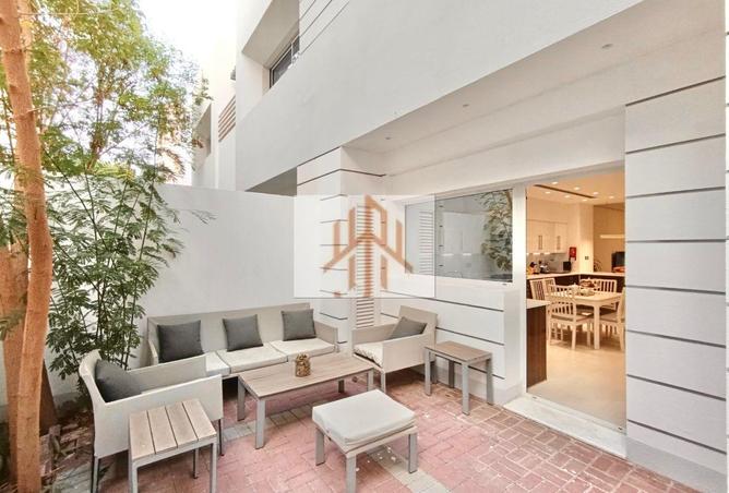 967465 - Property Main Image