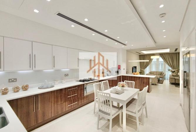 967465 - Property Image 3