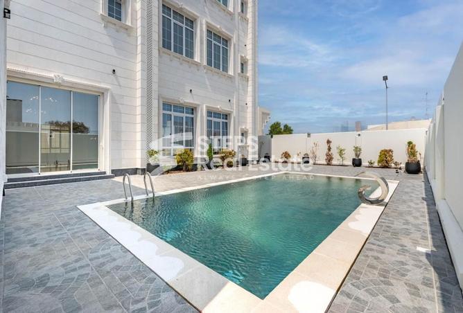 967457 - Property Image 2