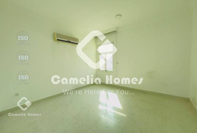 967483 - Property Image 3