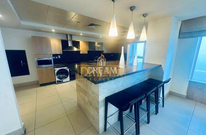 Apartment - 3 Bedrooms - 4 Bathrooms for rent in West Bay - Doha