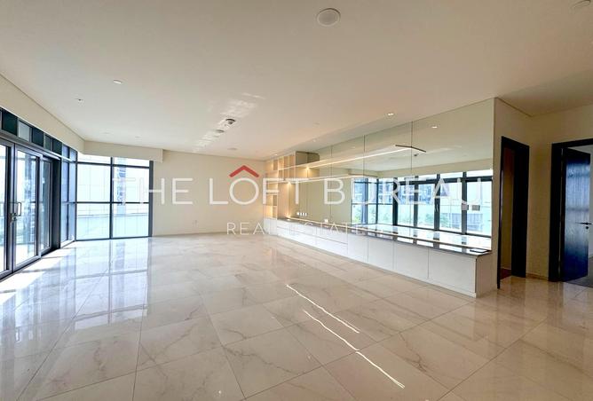 969025 - Property Image 2