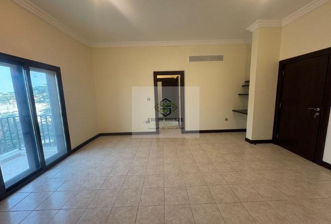 969211 - Property Image 3