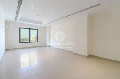 Apartment - 1 Bedroom - 2 Bathrooms for rent in East Porto Drive - Porto Arabia - The Pearl Island - Doha
