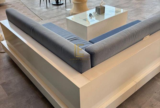 969566 - Property Image 3