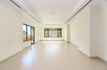 Apartment - 1 Bedroom - 2 Bathrooms for rent in East Porto Drive - Porto Arabia - The Pearl Island - Doha